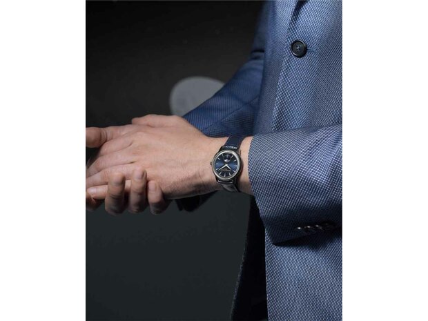FREDERIQUE CONSTANT WOMEN - QUARTZ LEDER | FREDERIQUE CONSTANT GENEVE